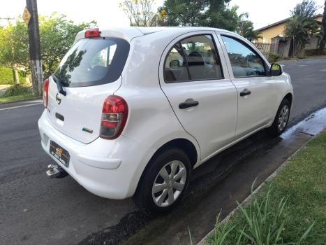 NISSAN March 1.6 16V 4P S FLEX, Foto 3