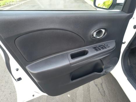 NISSAN March 1.6 16V 4P S FLEX, Foto 6