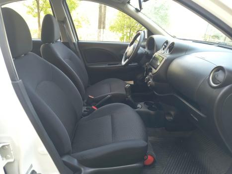 NISSAN March 1.6 16V 4P S FLEX, Foto 9