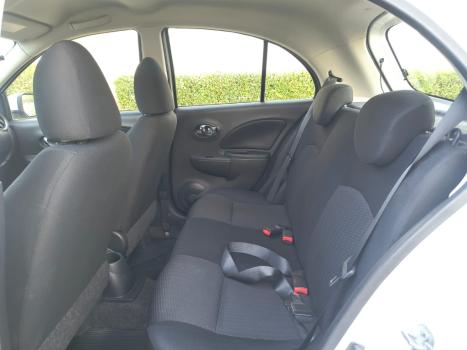 NISSAN March 1.6 16V 4P S FLEX, Foto 13