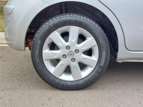 NISSAN March 1.6 16V 4P SV FLEX, Foto 6