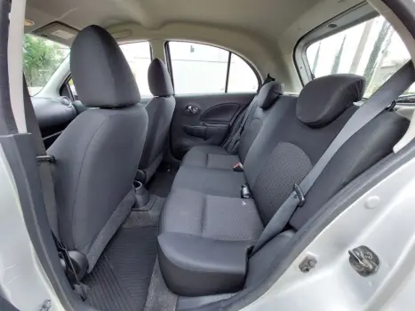 NISSAN March 1.6 16V 4P SV FLEX, Foto 16