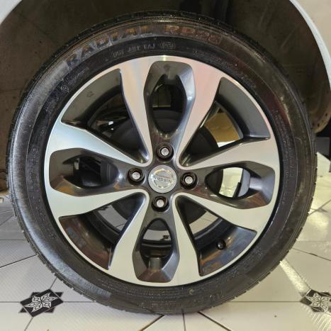 NISSAN March 1.6 16V 4P SL FLEX AUTOMTICO CVT, Foto 9