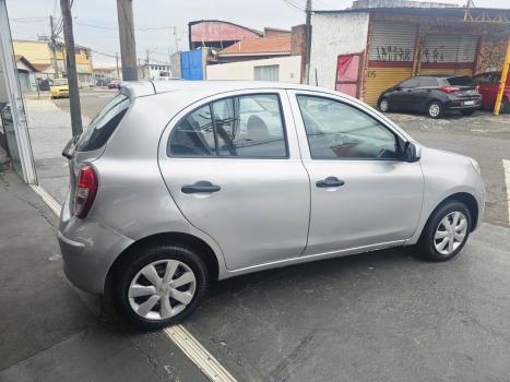 NISSAN March 1.6 16V 4P S FLEX, Foto 6