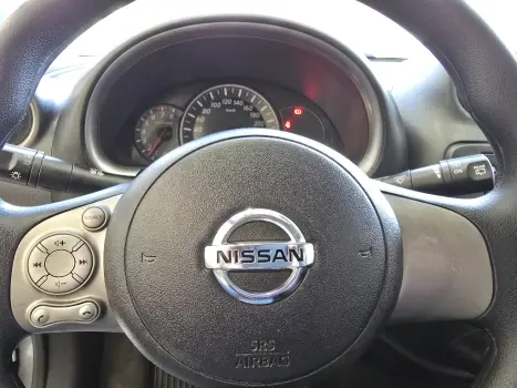 NISSAN March 1.6 16V 4P SR FLEX, Foto 11