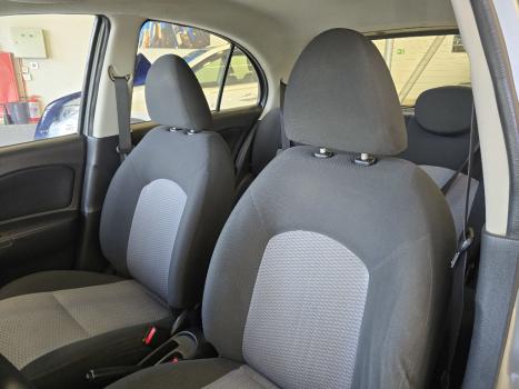 NISSAN March 1.6 16V 4P SR FLEX, Foto 14