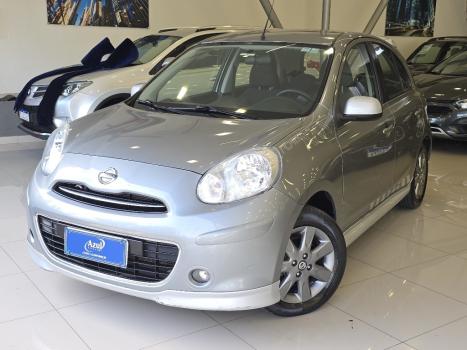 NISSAN March 1.6 16V 4P SR FLEX, Foto 3