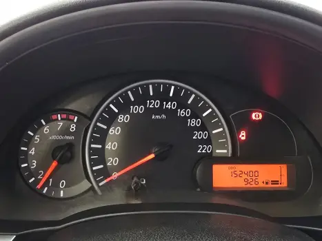 NISSAN March 1.6 16V 4P SR FLEX, Foto 12