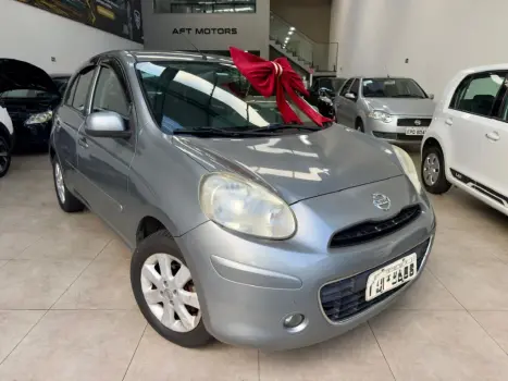 NISSAN March 1.6 16V 4P SV FLEX, Foto 2