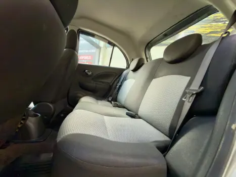 NISSAN March 1.6 16V 4P SV FLEX, Foto 7