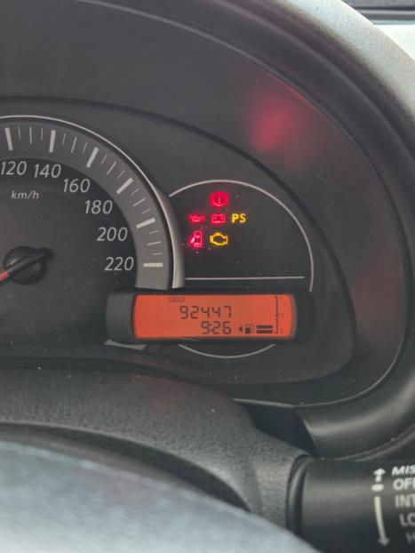 NISSAN March 1.6 16V 4P SL FLEX, Foto 6