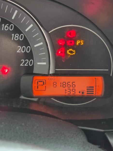 NISSAN March 1.6 16V 4P SL FLEX AUTOM�TICO CVT, Foto 8