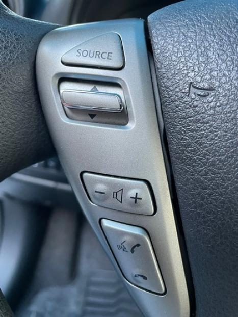 NISSAN March 1.6 16V 4P SL FLEX, Foto 10