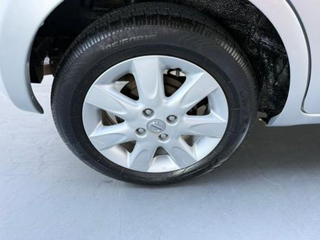 NISSAN March 1.6 16V 4P SV FLEX, Foto 7