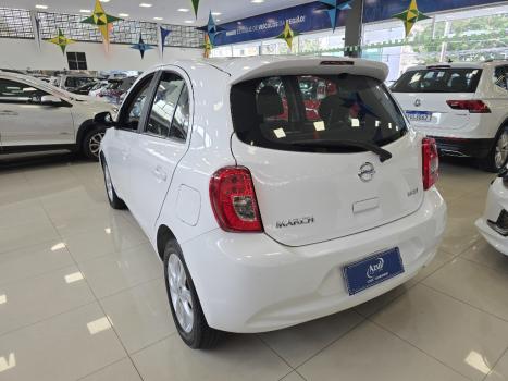 NISSAN March 1.6 16V 4P SV FLEX, Foto 4