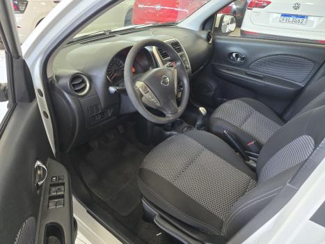 NISSAN March 1.6 16V 4P SV FLEX, Foto 12