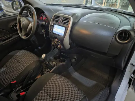 NISSAN March 1.6 16V 4P SV FLEX, Foto 3