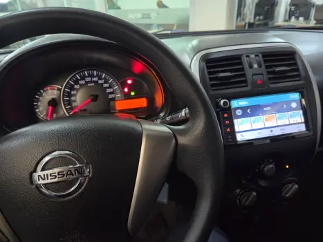 NISSAN March 1.6 16V 4P SV FLEX, Foto 5