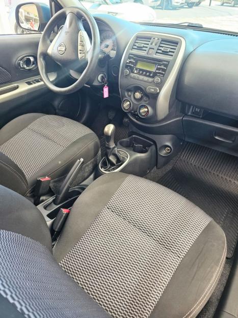 NISSAN March 1.6 16V 4P SV FLEX, Foto 15