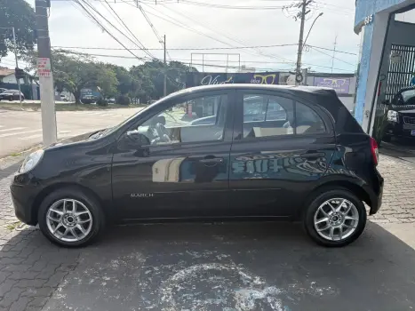 NISSAN March 1.6 16V 4P S FLEX, Foto 4