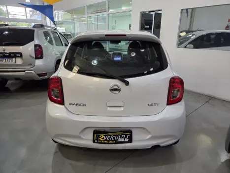 NISSAN March , Foto 12