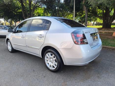 NISSAN Sentra 2.0 16V 4P, Foto 11