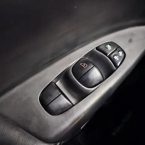 NISSAN Sentra 2.0 16V 4P SV FLEX AUTOM�TICO CVT, Foto 16