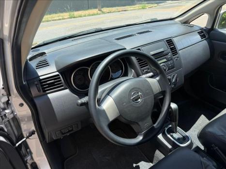 NISSAN Tiida Hatch 1.8 16V 4P S FLEX AUTOM�TICO, Foto 6