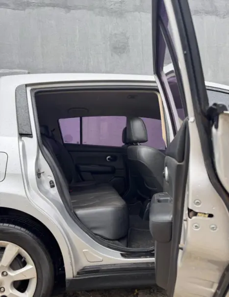 NISSAN Tiida Hatch 1.8 16V S 4P, Foto 6