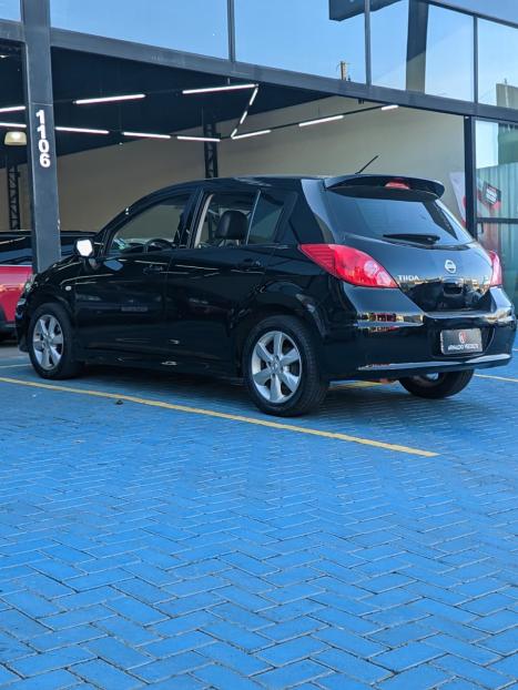 NISSAN Tiida Hatch 1.8 16V 4P SL FLEX, Foto 6
