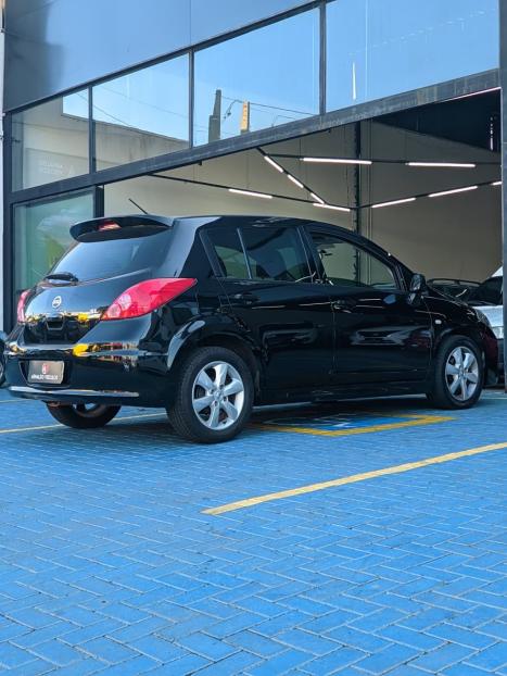 NISSAN Tiida Hatch 1.8 16V 4P SL FLEX, Foto 4