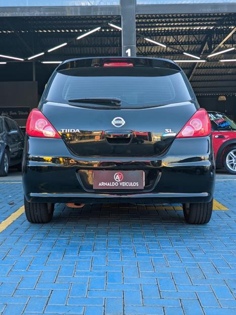 NISSAN Tiida Hatch 1.8 16V 4P SL FLEX, Foto 5