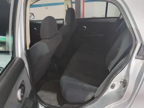 NISSAN Tiida Sedan 1.8 16V 4P FLEX, Foto 12