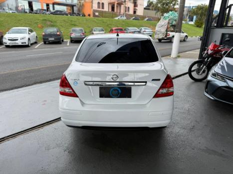 NISSAN Tiida Sedan 1.8 16V 4P FLEX, Foto 5