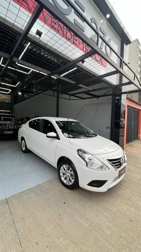 NISSAN Versa Sedan 1.6 16V 4P FLEX SV, Foto 4