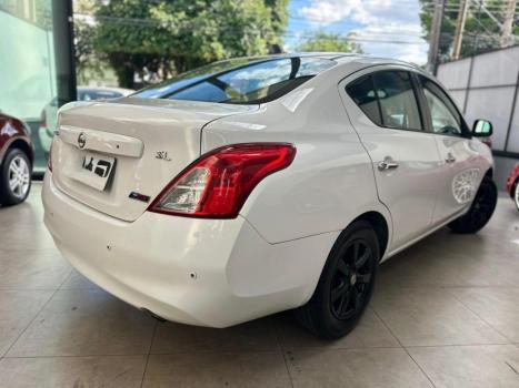 NISSAN Versa Sedan 1.6 16V 4P FLEX SL, Foto 3