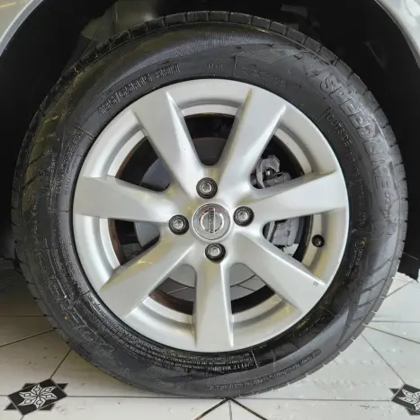 NISSAN Versa Sedan 1.6 16V 4P FLEX SL, Foto 13