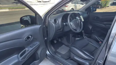 NISSAN Versa Sedan 1.0 12V 4P FLEX V-DRIVE, Foto 6