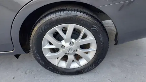 NISSAN Versa Sedan 1.0 12V 4P FLEX V-DRIVE, Foto 10