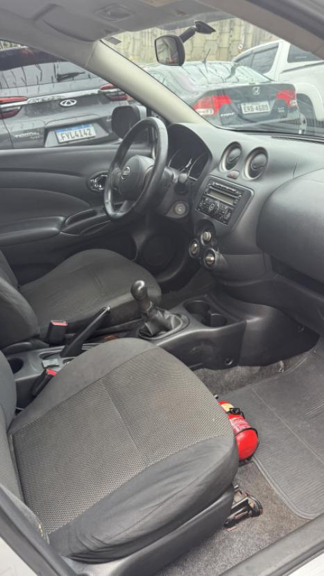 NISSAN Versa Sedan 1.6 16V 4P FLEX SV, Foto 2