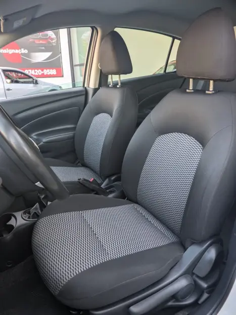 NISSAN Versa Sedan 1.0 12V 4P FLEX V-DRIVE, Foto 10