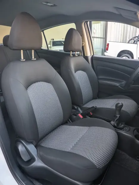 NISSAN Versa Sedan 1.0 12V 4P FLEX V-DRIVE, Foto 12
