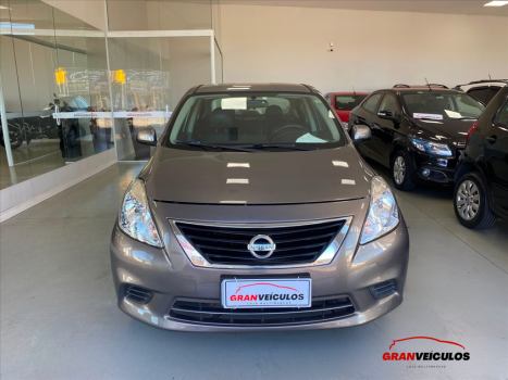 NISSAN Versa Sedan 1.6 16V 4P FLEX SV, Foto 2
