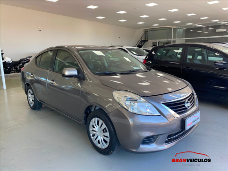 NISSAN Versa Sedan 1.6 16V 4P FLEX SV, Foto 3