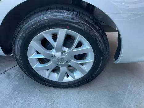 NISSAN Versa Sedan 1.6 16V 4P FLEX SV, Foto 15