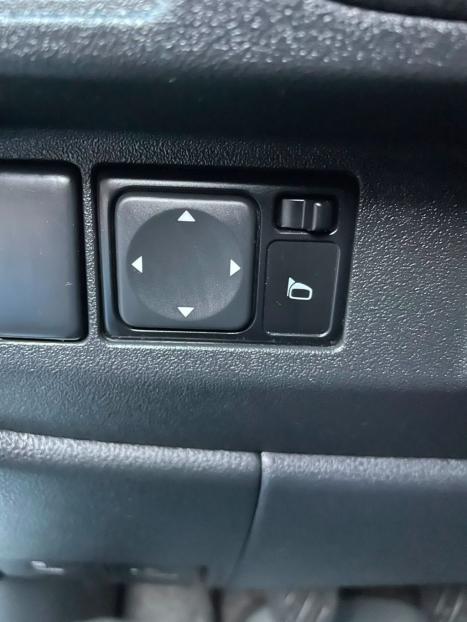 NISSAN Versa Sedan 1.6 16V 4P FLEX SV, Foto 11