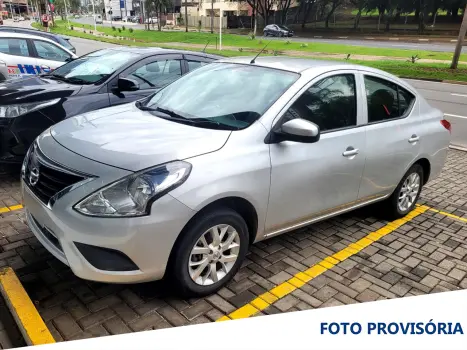 NISSAN Versa Sedan 1.0 4P FLEX S, Foto 1