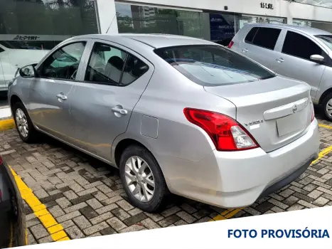 NISSAN Versa Sedan 1.0 4P FLEX S, Foto 2