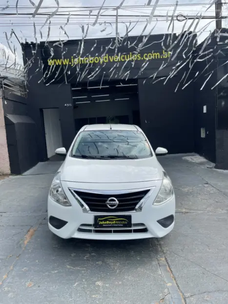 NISSAN Versa Sedan 1.6 16V 4P FLEX SV, Foto 2