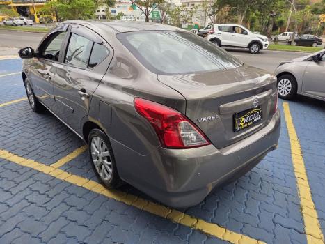 NISSAN Versa Sedan , Foto 2